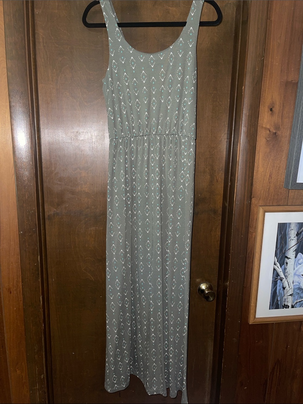 Sonoma Sage Green Sleeveless Maxi Dress with White Geometric Print